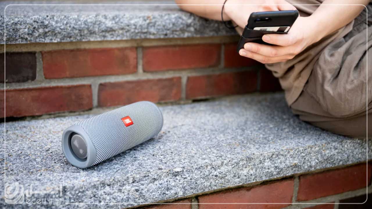 بهترین اسپیکر کمپینگ- اسپیکر JBL Flip 5