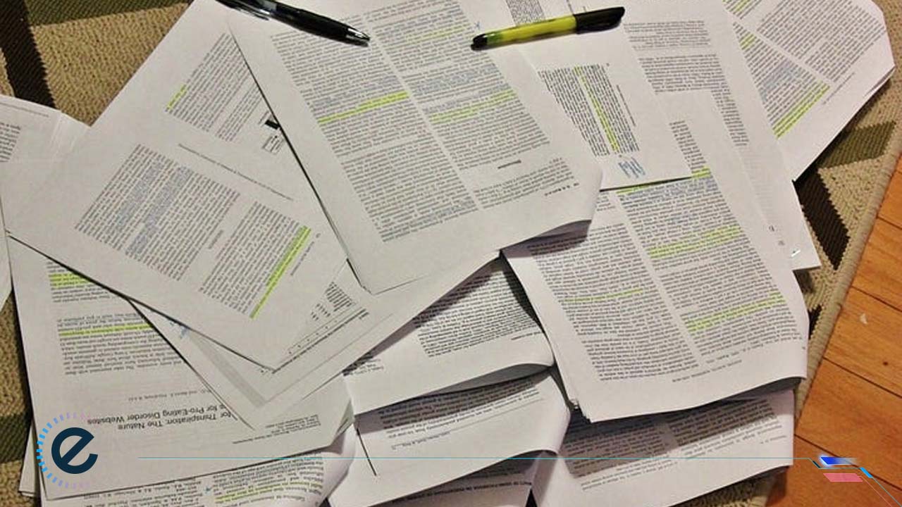 1. Scribbr- برترین ابزار خلاصه‌نویس فارسی